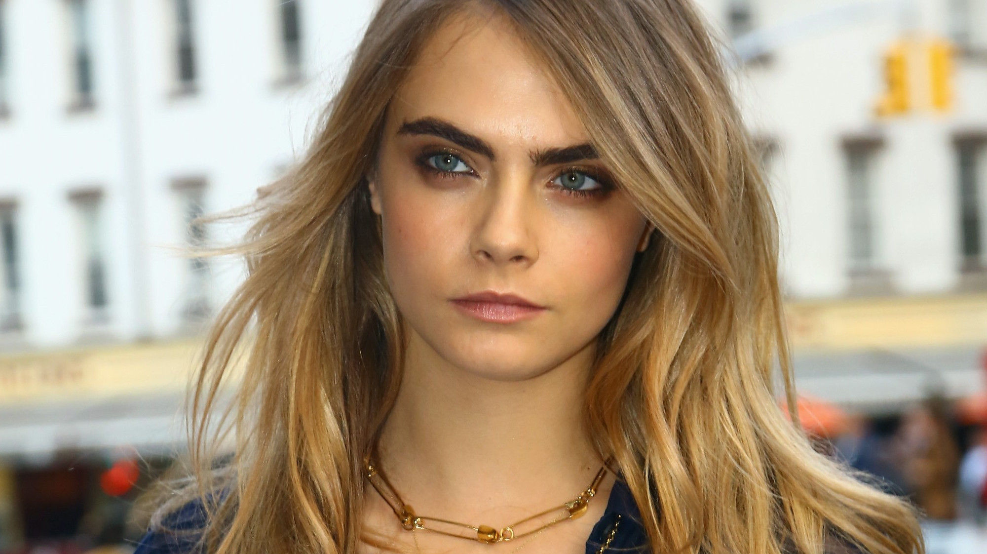 On dit que les Lions cherchent l’attention, Cara Delevingne, elle, cherche la vérité