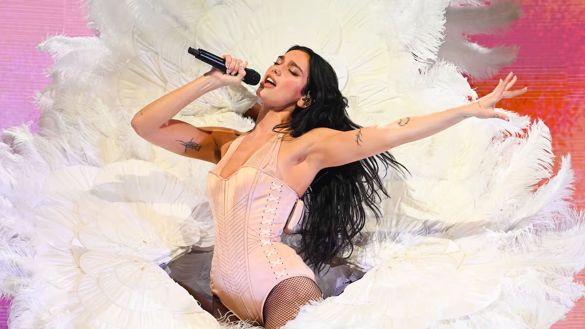 Dua Lipa : cette Lionne ne cherche pas la lumière, elle l’est Dua Lipa : cette Lionne ne cherche pas la lumière, elle l’est