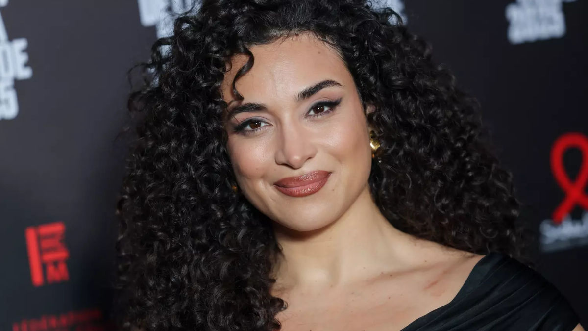 Camélia Jordana, une Vierge affirmée qui transforme chaque scène en manifeste Camélia Jordana, une Vierge affirmée qui transforme chaque scène en manifeste