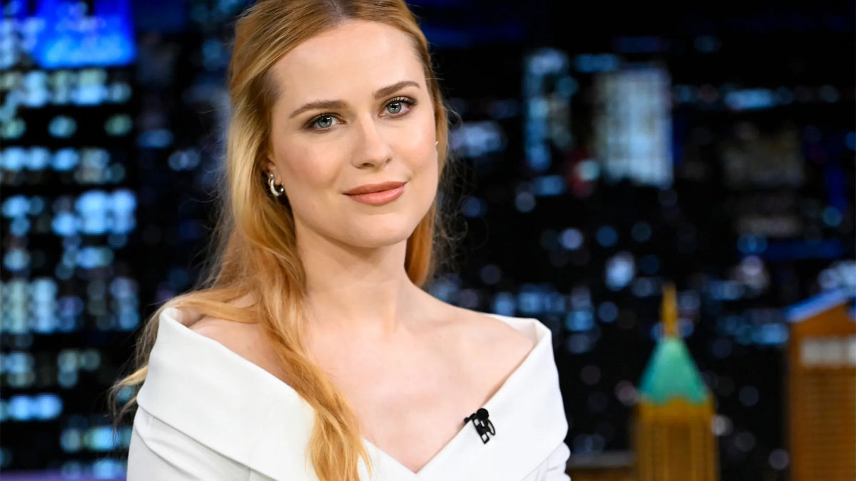 Evan Rachel Wood : même ses rôles de robot ont une âme de Vierge