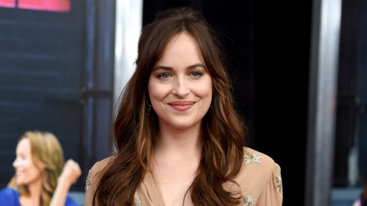 Dakota Johnson, une Balance magnétique entre sensualité et indépendance